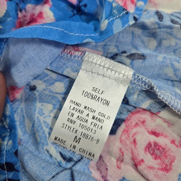 Andree Unit Wom Med NWT Blue Pink Floral Smocked Off Shoulder Short Sleeve Top - Picture 9 of 10